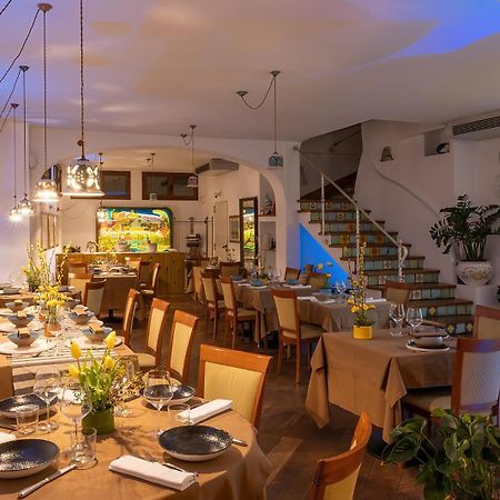 Hotel Su Barchile 오로세 외부 사진
