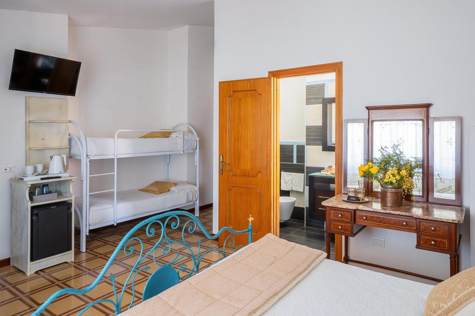 Hotel Su Barchile 오로세 외부 사진